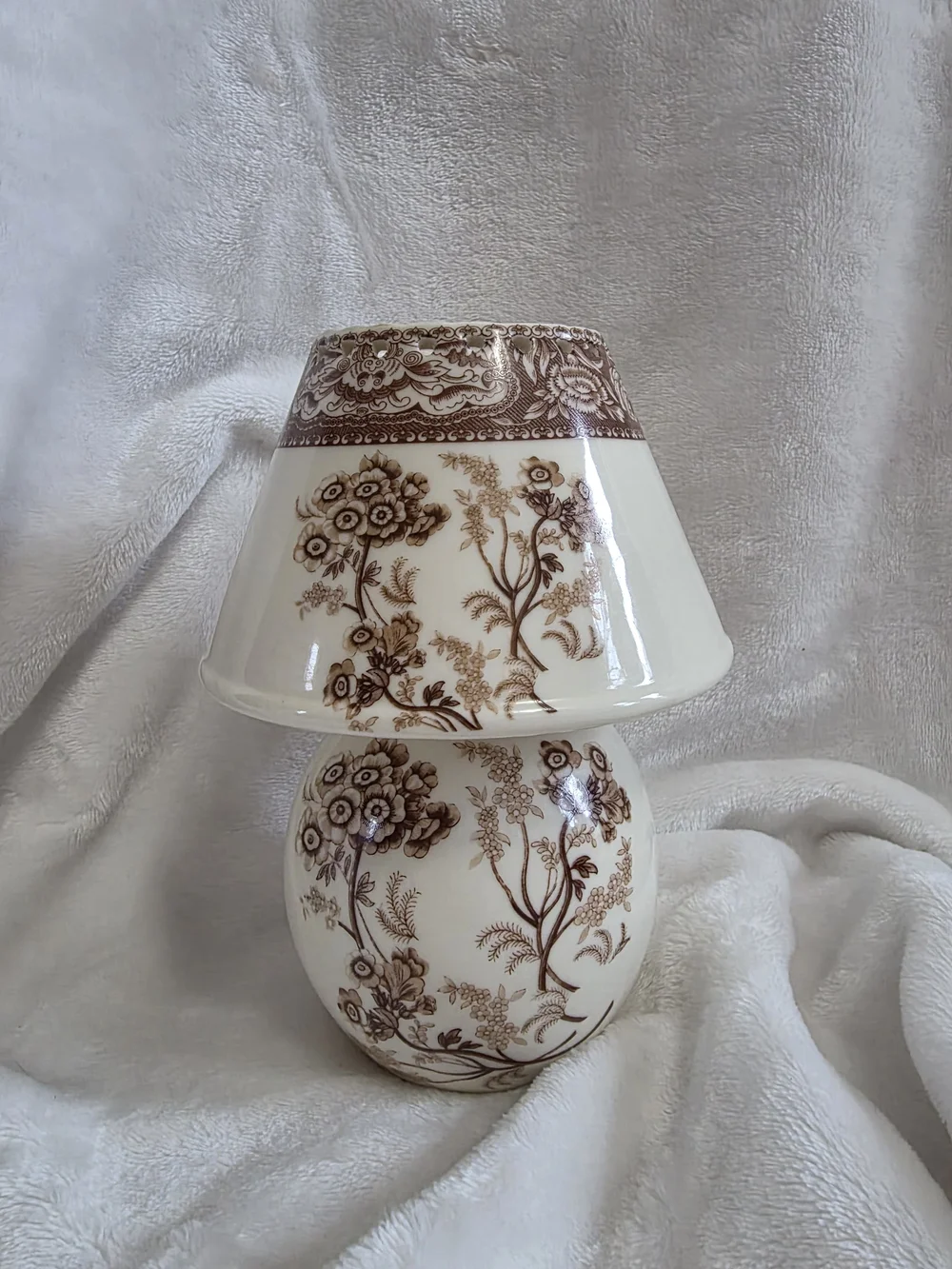 Vintage Skye McGhie Fine Porcelain Brown Transferware Tea Light Candle Lamp - Picture 1 of 10